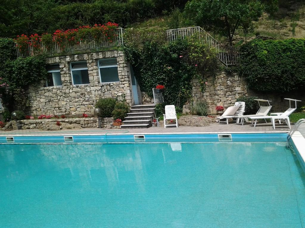 Swimming And Sun Apartment Gandosso Room photo